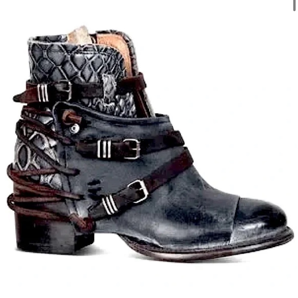 Freebird by Steven | Women’s Black/Brown/Blue Leather Strappy Crue Ankle Boots 7 - Picture 2 of 16